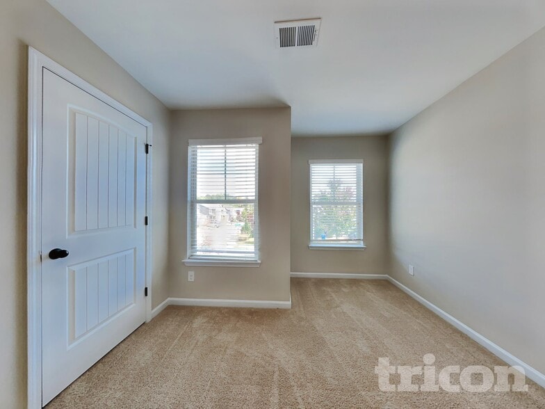 Building Photo - 4031 Haworth Pkwy