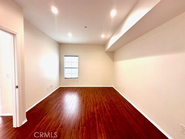 Building Photo - 4750 Templeton St