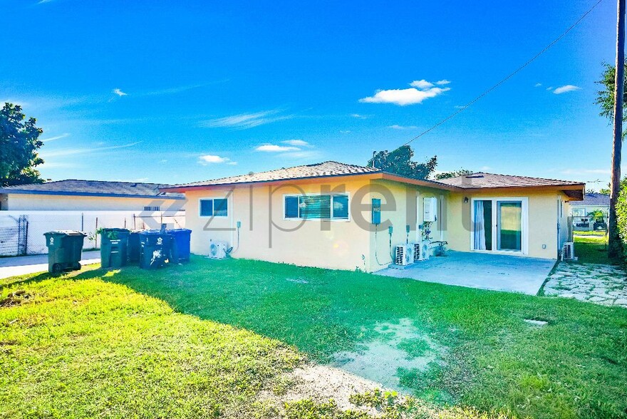 Building Photo - 3618 Ellis Ln