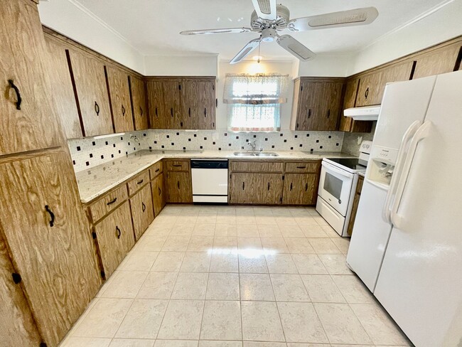 Building Photo - 54157 Lawhon Rd S