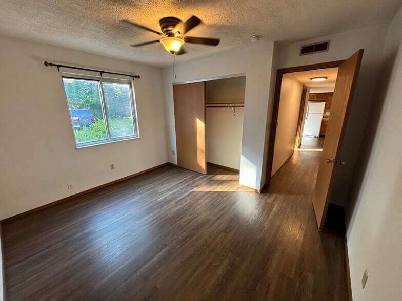 Building Photo - 1606 N 2nd St