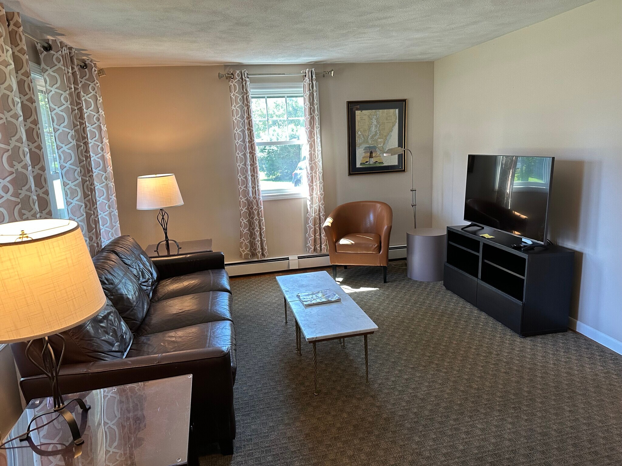 Building Photo - 100 Hull St