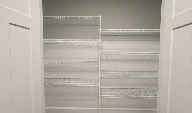 Building Photo - 1094 3980 W