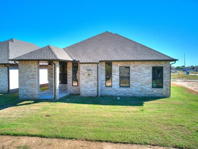 Building Photo - 2921 SW 132nd St