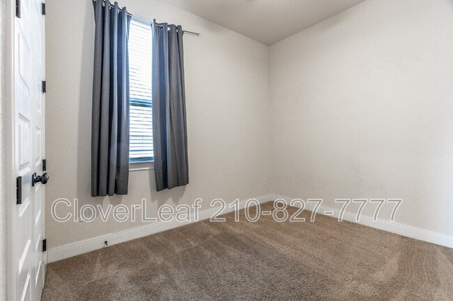 Building Photo - 908 Sussex Cove
