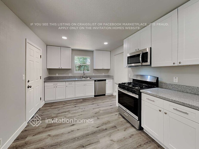 Building Photo - 2611 Barbera Way