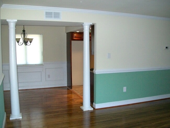 Building Photo - 5115 Seaton Ct
