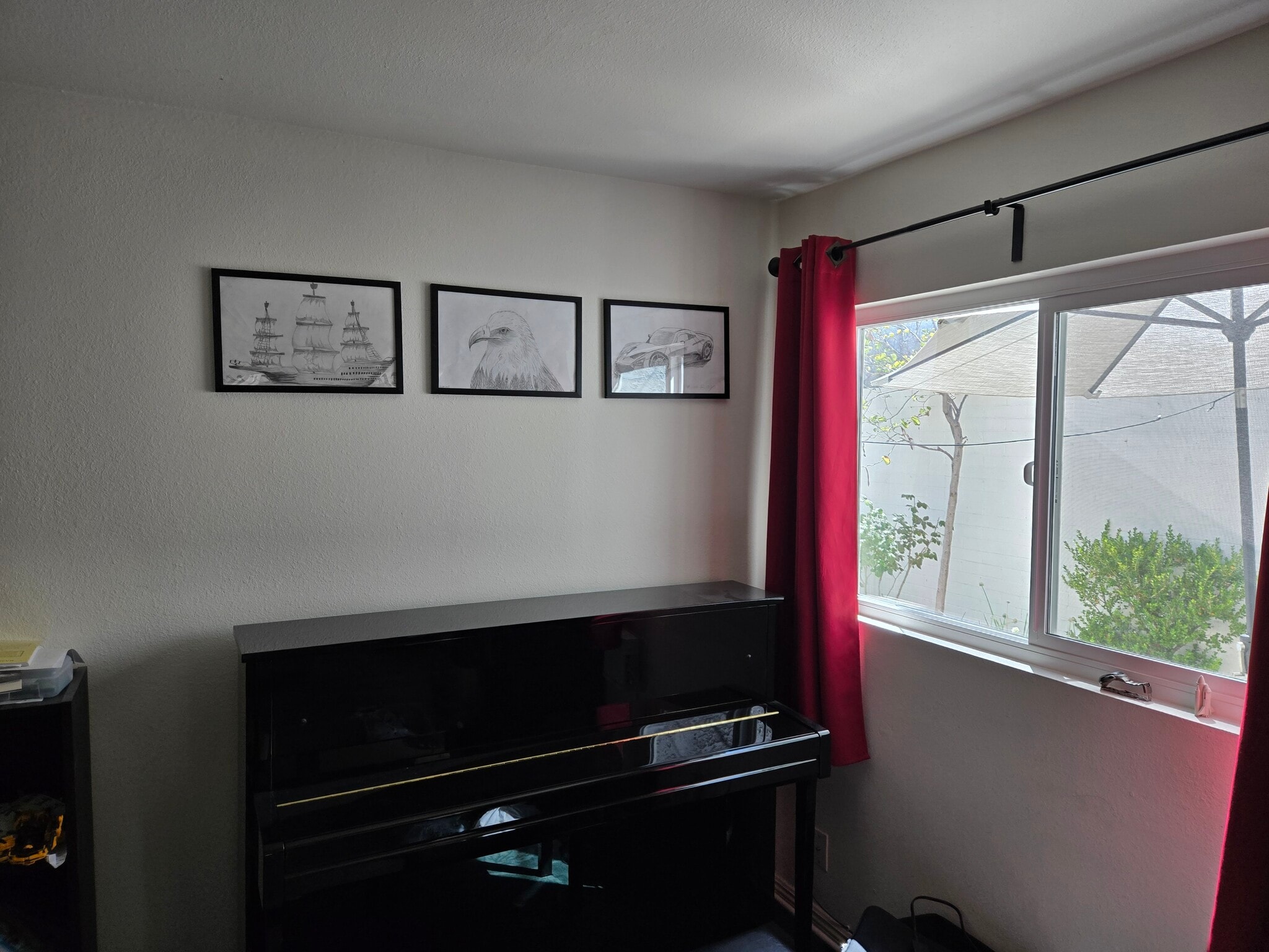 Bedroom - 3439 1/2 Altura Ave