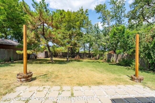 Building Photo - 3 br, 2 bath House - 8807 E 56th St