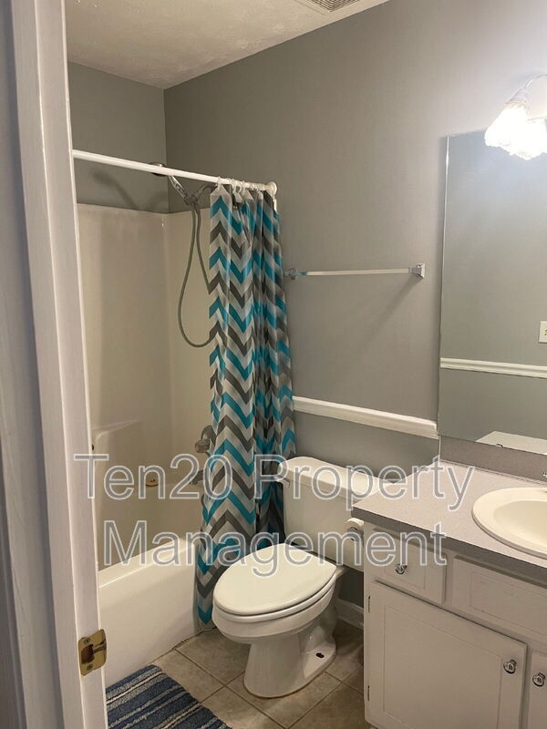 Building Photo - 707 Lee Rd 437