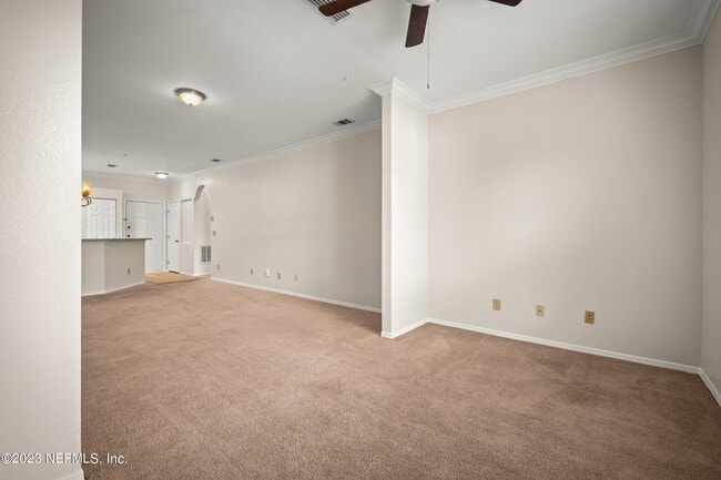 Building Photo - 13810 Sutton Park Dr N