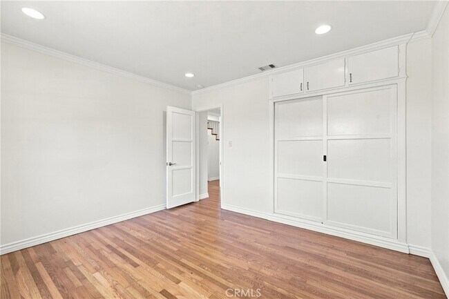 Building Photo - 1408 Harkness St