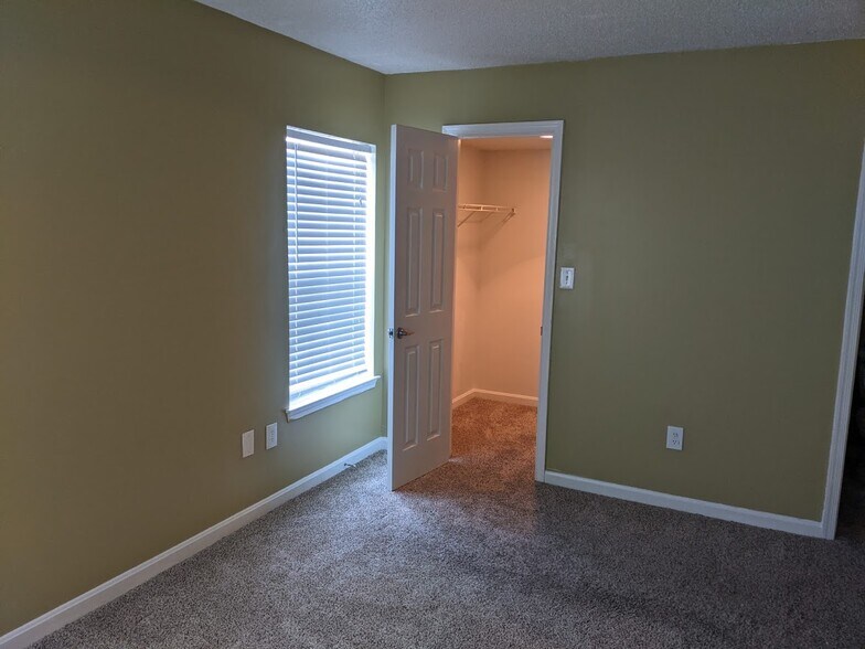 Building Photo - 14122 Bowsprit Ln