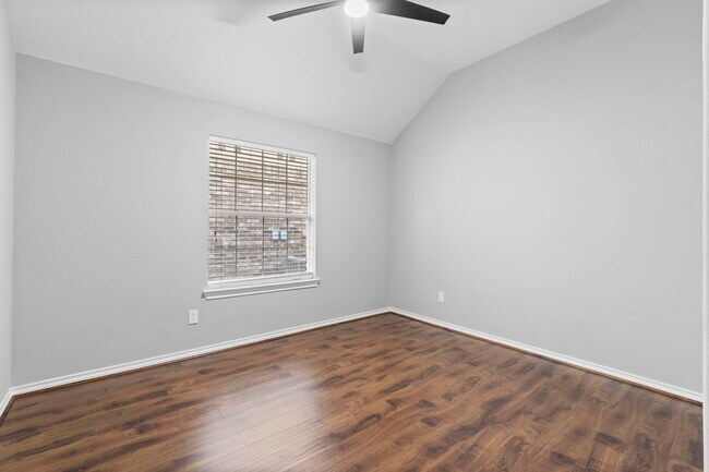 Building Photo - 3007 Rustic Gardens Dr
