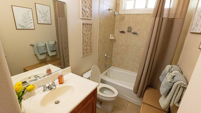 Building Photo - 91-220 Kuanoo Place