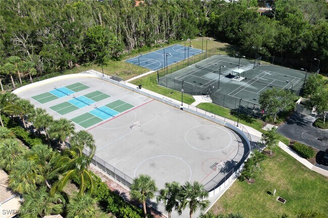 Building Photo - 9801 Foxhall Way