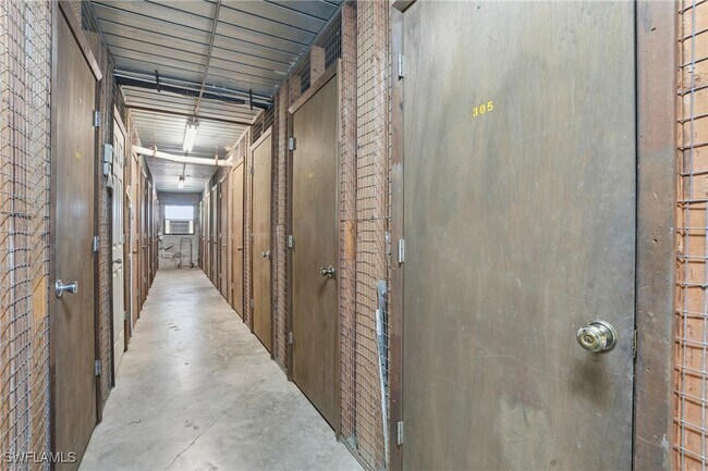 Building Photo - 855 Ketch Dr