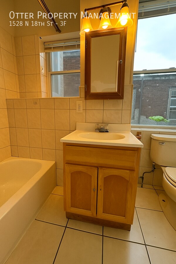 Building Photo - 1528 N 18th St
