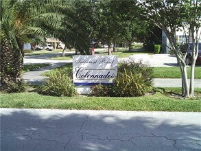 Building Photo - 6750 NE 21st Rd