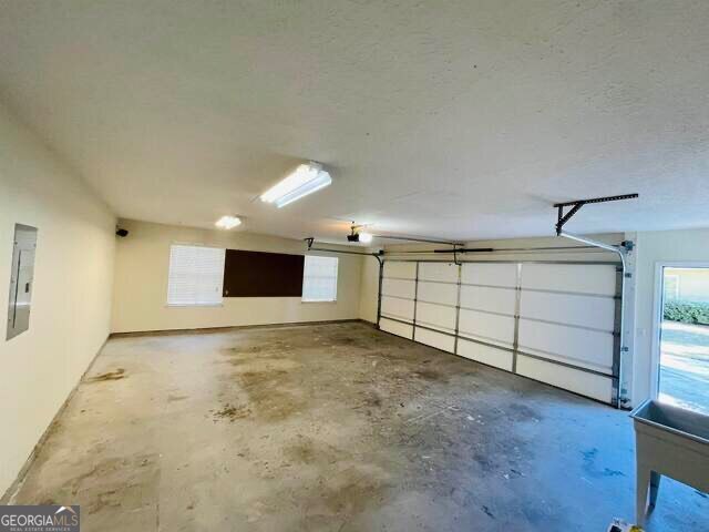 Building Photo - 1024 Greenwillow Dr