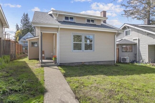 Building Photo - Prime Central Location – Walk to 6th Ave & Proctor Districts