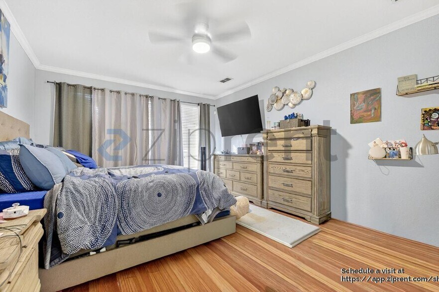 Building Photo - 6501 Amesbury Ln