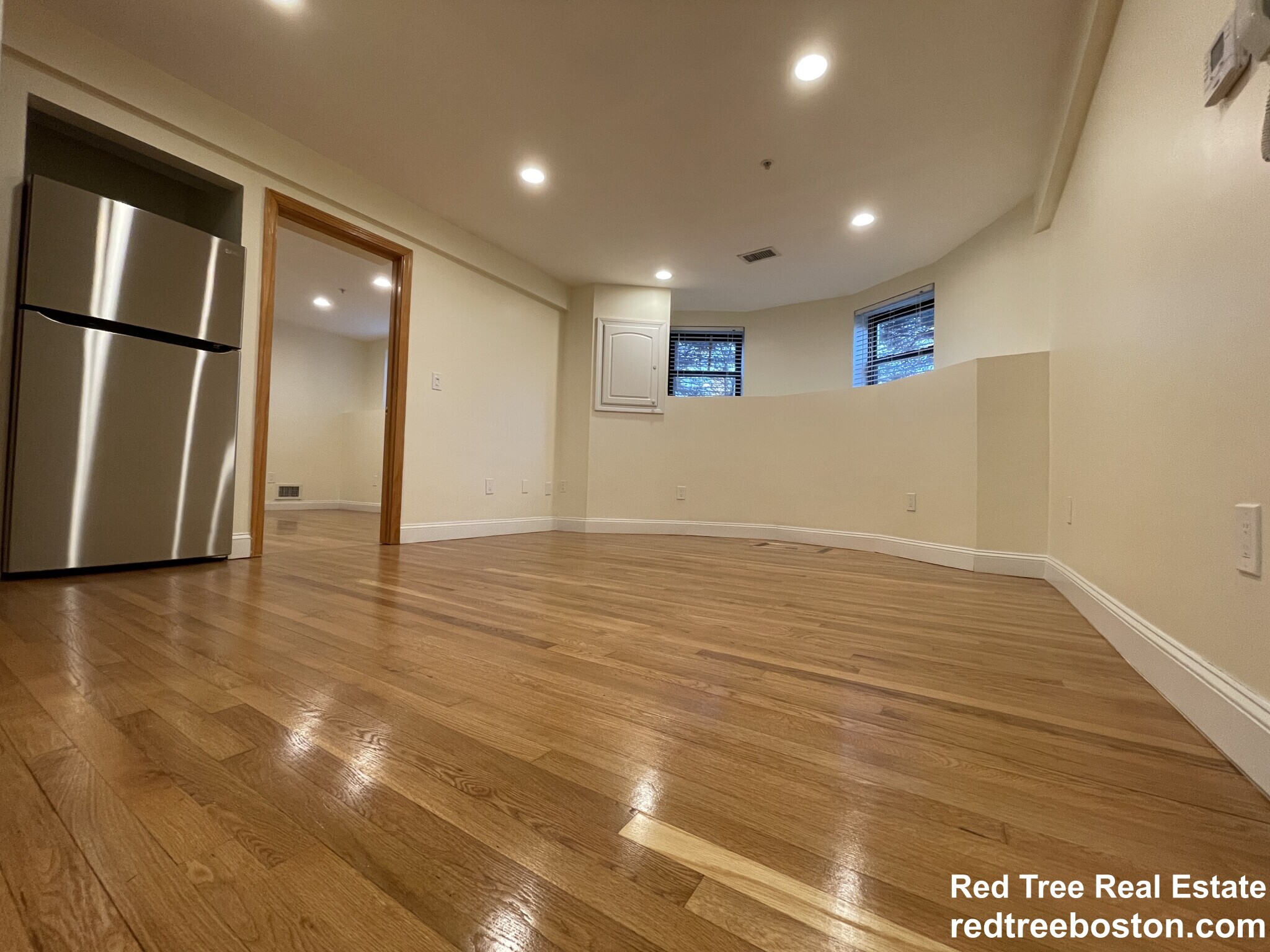 Apt 1 - 1803 Beacon St