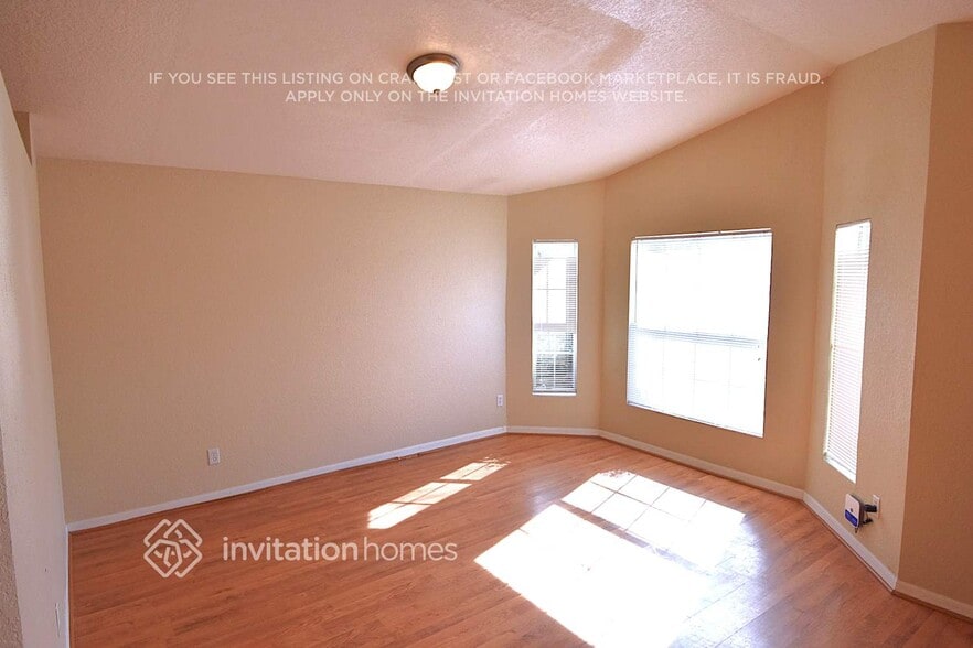 Building Photo - 277 Boca Ciega Rd