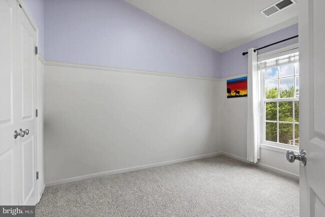 Building Photo - 25097 Croxley Green Square