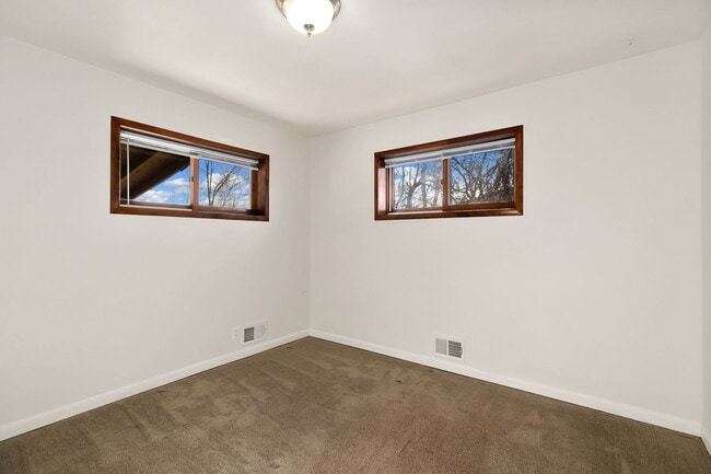 Building Photo - 7048 Lipan St