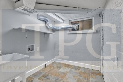 Building Photo - 9901 E Linwood Blvd