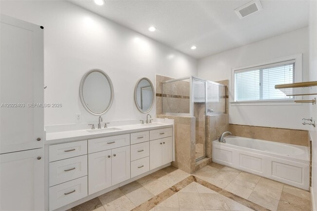 Building Photo - 3060 Lime Ct