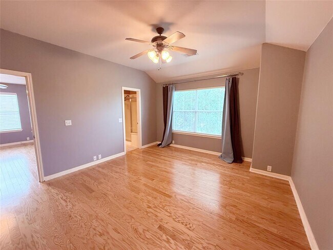 Building Photo - 820 Rusk Rd