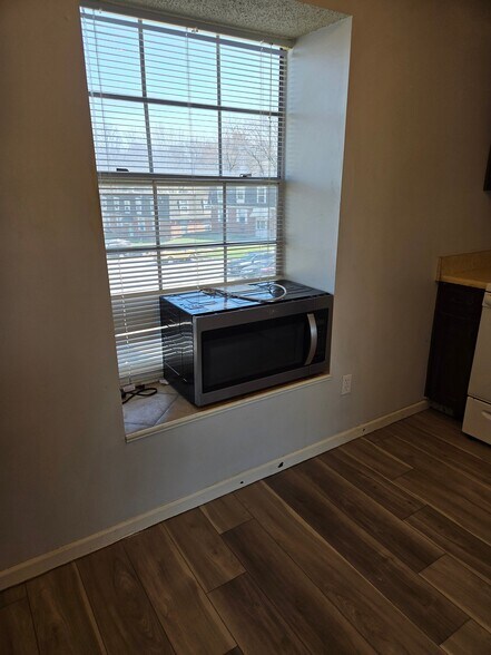 Building Photo - 8709 Countryshire Ln