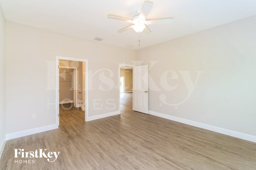 Building Photo - 356 Garbelmann St