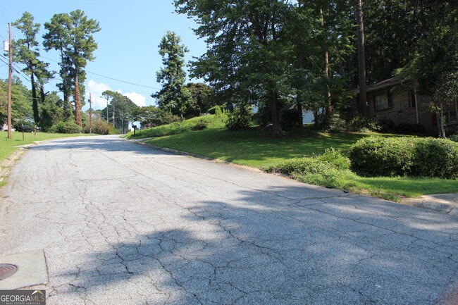 Building Photo - 1179 Old Coach Rd