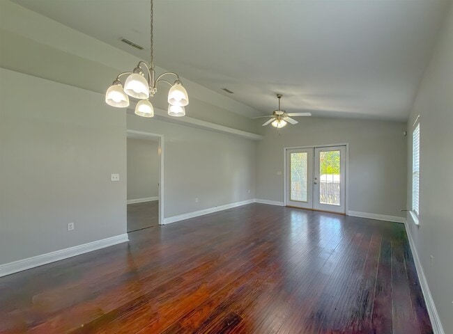 Building Photo - 3363 Golden Rain Dr