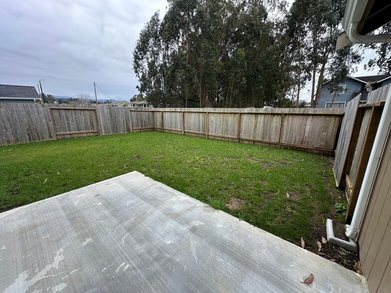 Building Photo - 2632 Avelar Ct