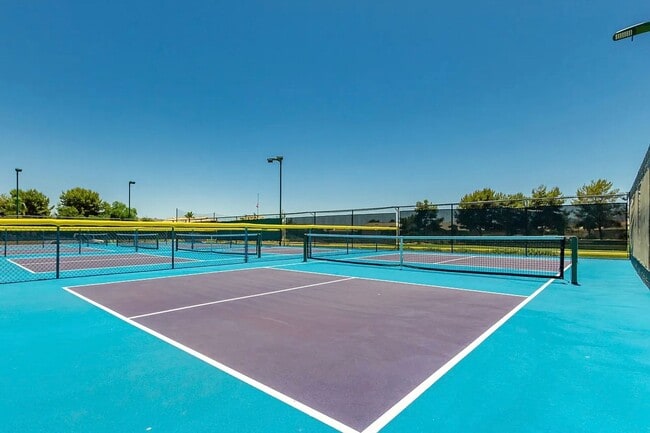 Building Photo - 2 Bedroom Single Story Home Available in Arizona Traditions Retirement Community Located Near Bel...