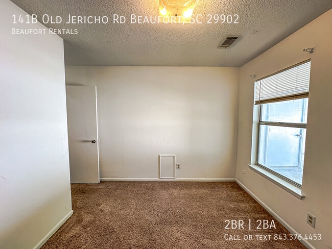 Building Photo - 141B Old Jericho Rd Beaufort, SC 29902-