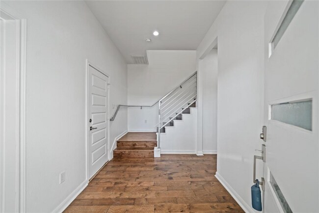 Primary Photo - 7807 Tierwester St