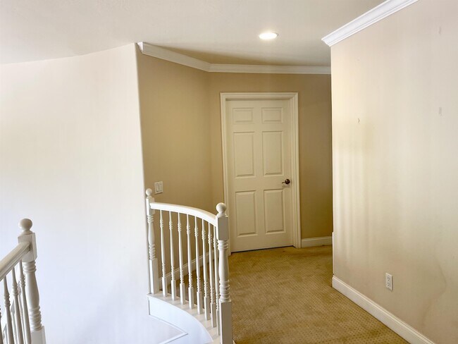Building Photo - 205 Camille Way