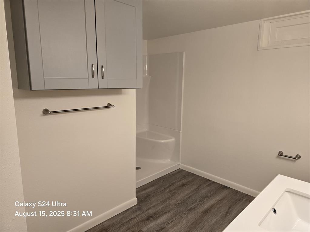 Building Photo - 1634 King St