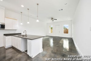 Building Photo - 303 San Salvador Ave