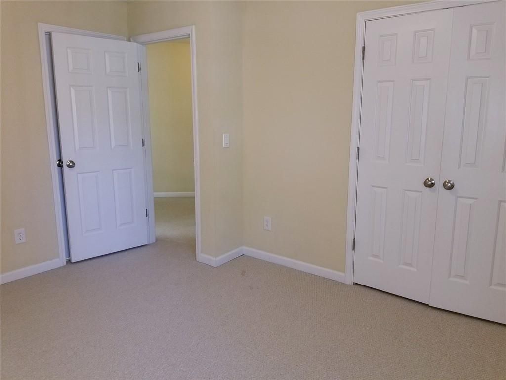 Building Photo - 3363 Stoneham Dr NW