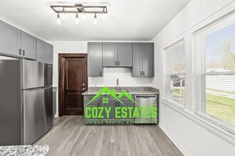 Building Photo - 1597 Cohassett Ave