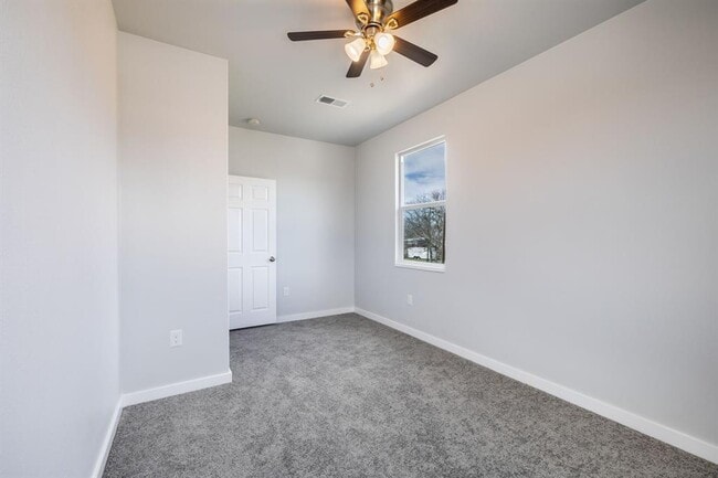 Building Photo - 600 Kimbro #B St