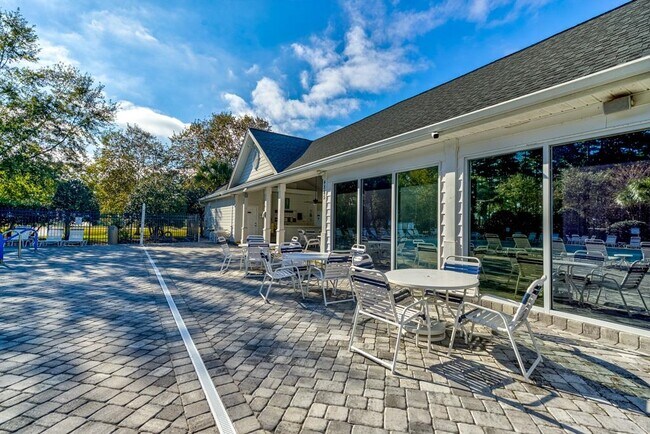 Building Photo - 4734 Harvest Dr