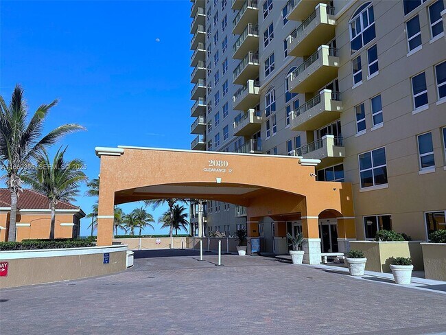 Building Photo - 2080 S Ocean Dr