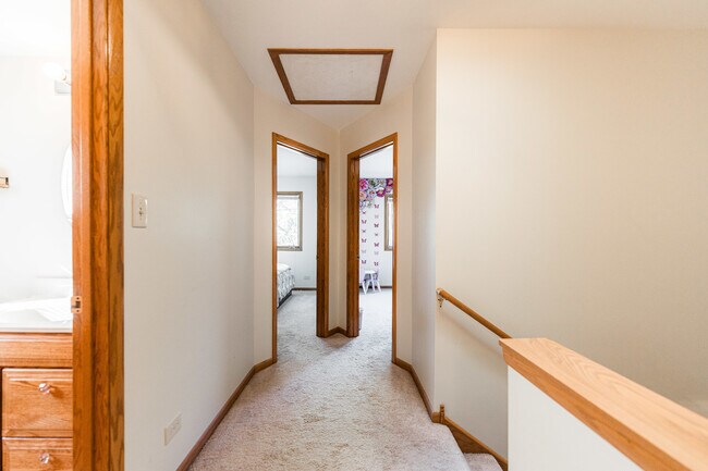 Building Photo - 7914 Garfield Ave